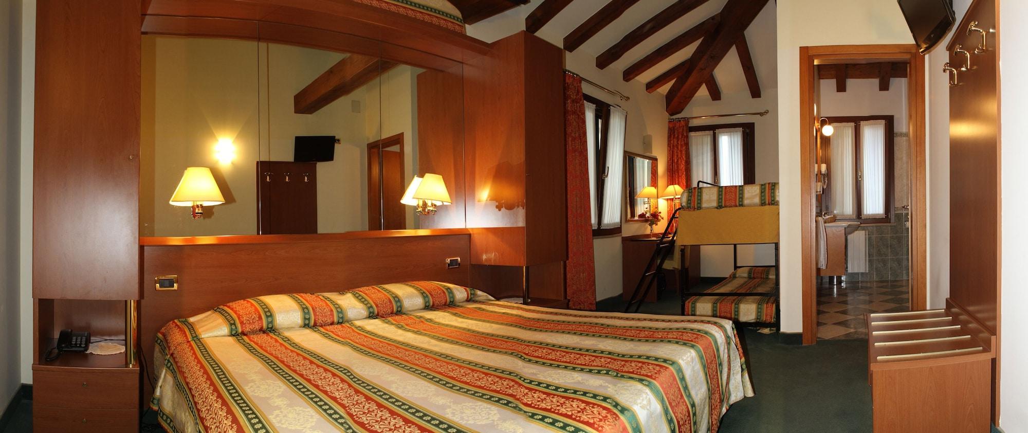 Hotel Antico Moro Chirignago-Zelarino Bagian luar foto