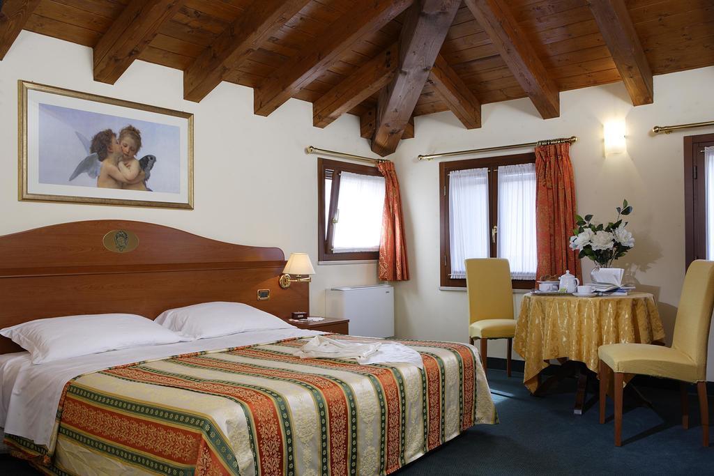 Hotel Antico Moro Chirignago-Zelarino Bagian luar foto