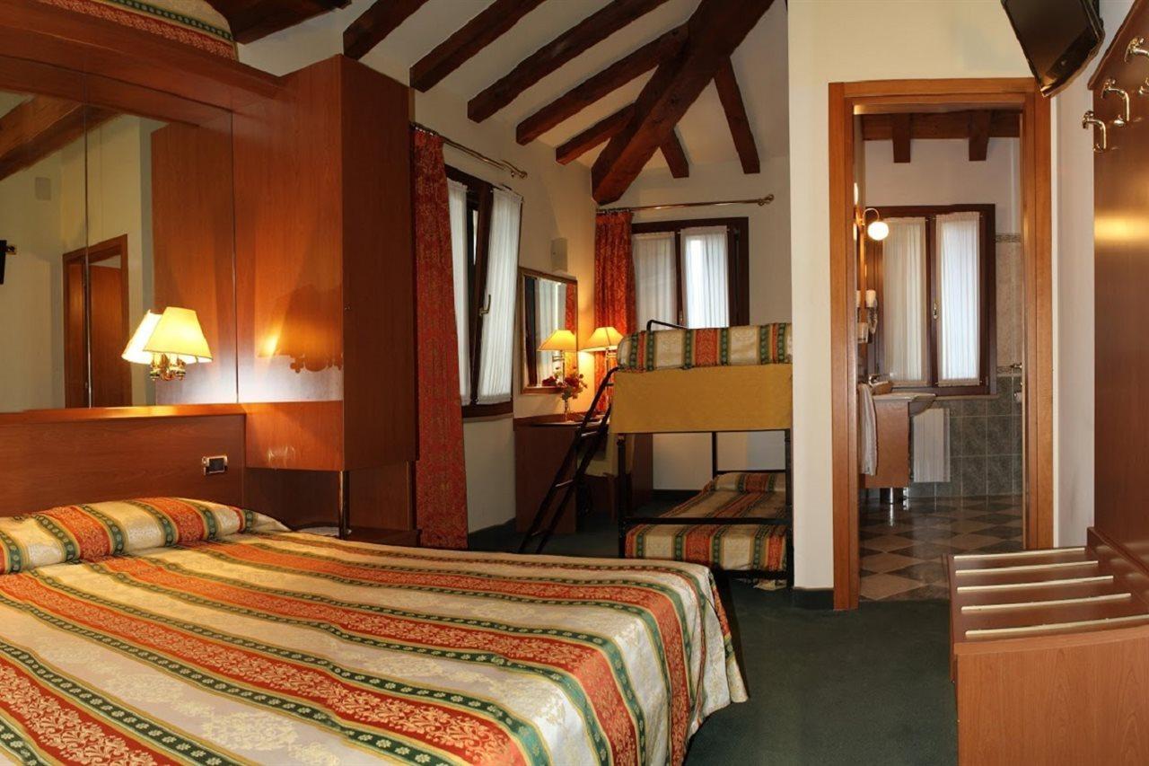 Hotel Antico Moro Chirignago-Zelarino Bagian luar foto